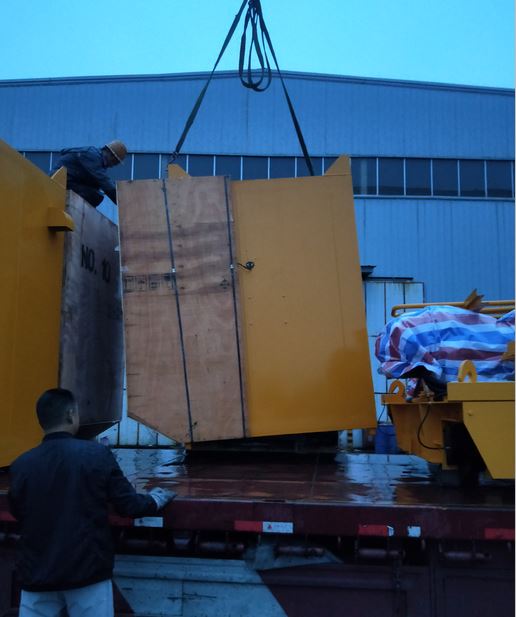 overhead crane with hook shipped to Russia