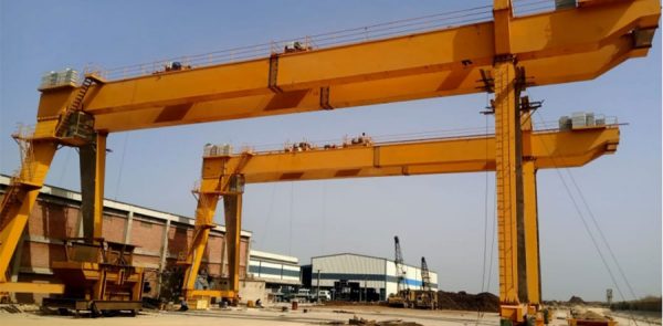 Rail mounted gantry crane