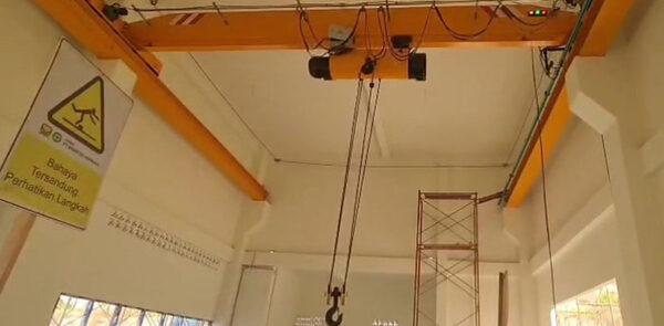 10 Ton LDA Single Girder Overhead Crane for Sluice Gate Maintenance in Indonesia
