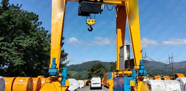 30 Ton Rubber Tyred Gantry Crane for Conveyor Belt Manufacturing in Spain