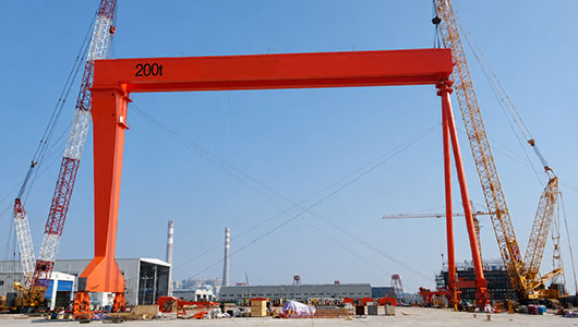 Building dock, launch & quay outfitting